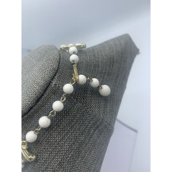 Vtg Coro Triple Strand White Gold Beaded Necklace Aurora Borealis Statement - Picture 7 of 8